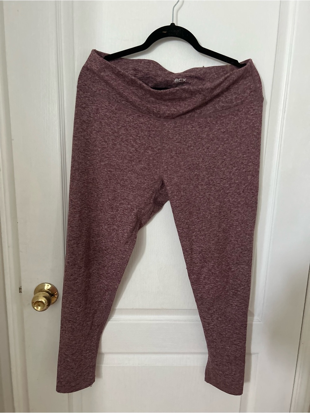 Women's Marbled Burgundy Leggings